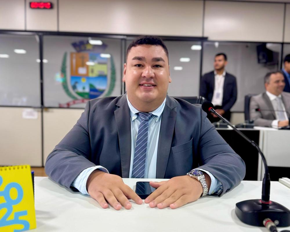 Vereador Alex Garcia é eleito presidente da comissão mais importante da Câmara de Parintins