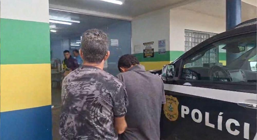 Adolescente de 15 anos invade casa e estupra vizinha na frente do filho em Manacapuru