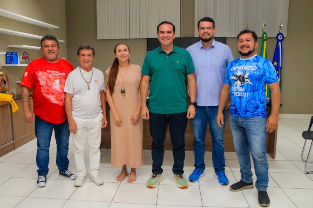 Definida a ordem de apresentação dos trios de Caprichoso e Garantido no Carnaboi 2025, em Parintins