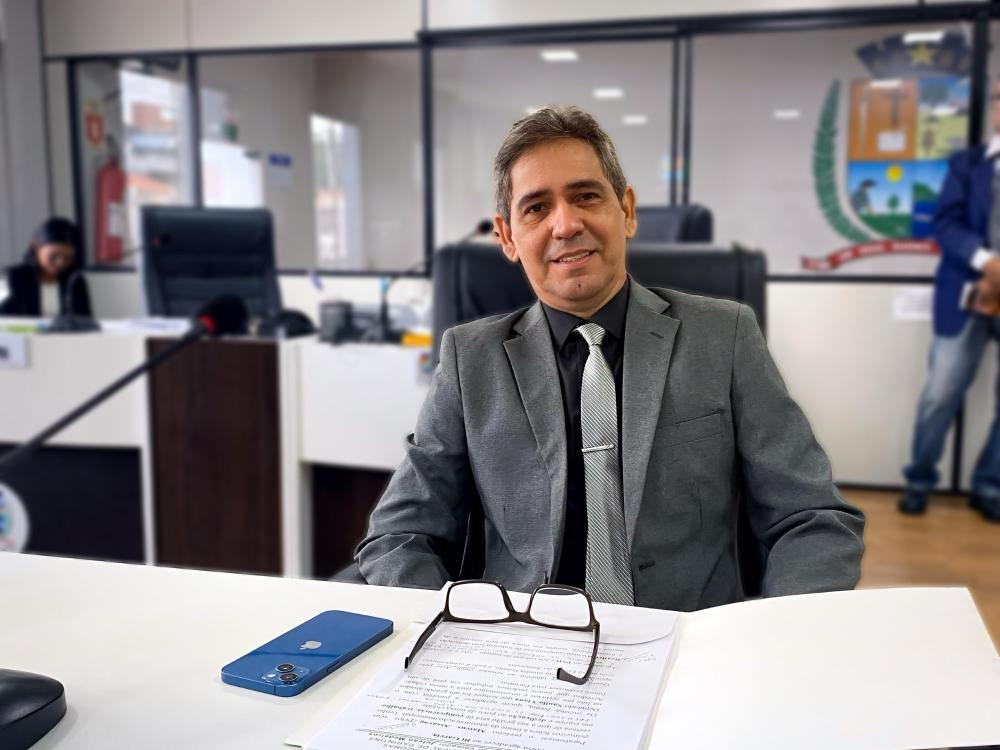 Vereador Julvan Medeiros apresenta indicações em prol da Comunidade Santa Rita da Valéria