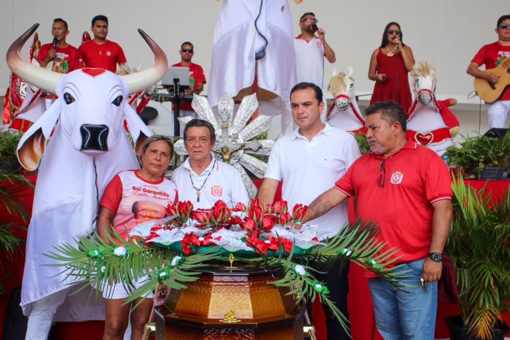 Prefeito Mateus Assayag solicitará ao Estado que o nome do Liceu de Parintins seja Mestre Jair Mendes