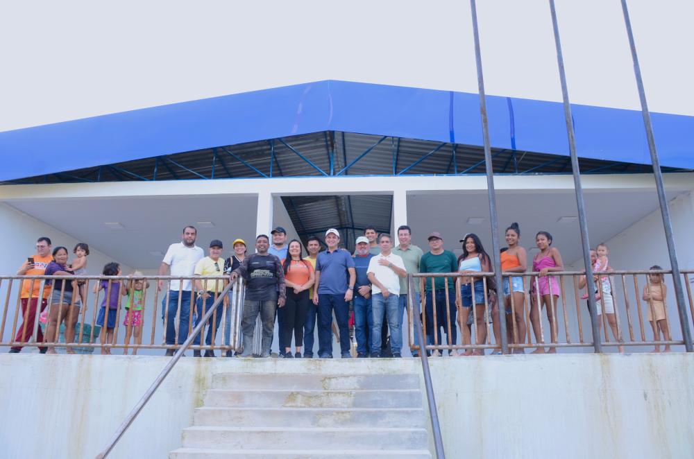 'Educação é uma das prioridades do nosso governo', afirma Mateus Assayag em visita às obras no interior de Parintins