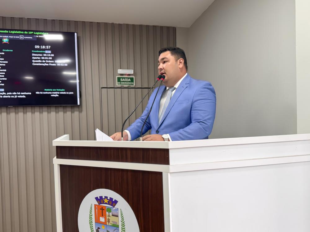 Alex Garcia pede limpeza e manutenção da estrada entre Sagrado Coração de Jesus do Buiuçu e Agrovila Caburi