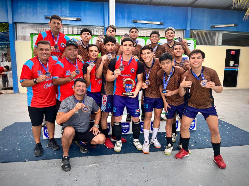 Parintins é a terceira melhor equipe do Amazonas no II Campeonato Escolar de Futsal