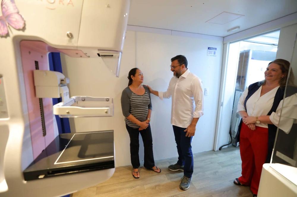 Wilson Lima destaca alcance da Carreta da Saúde com mais de 15 mil atendimentos em 2025