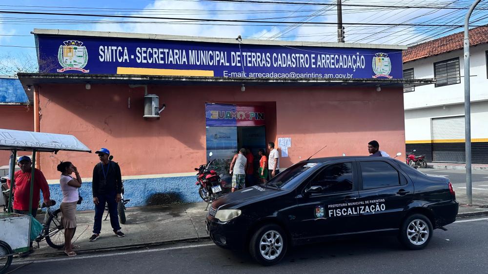 Prefeitura de Parintins realiza entrega de senhas para comercialização de espaços no Festival