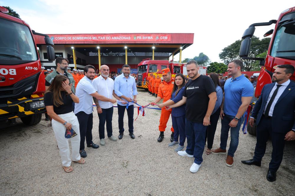 Wilson Lima entrega nova base do Corpo de Bombeiros na zona norte de Manaus