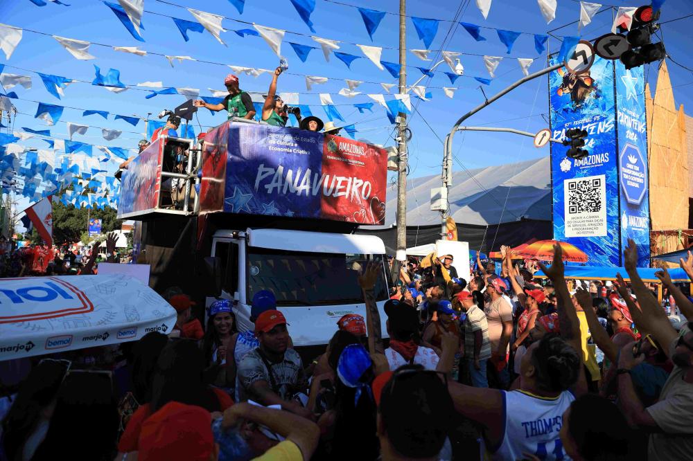 Trio Panavueiro apresenta programação de shows para o Festival de Parintins 2025