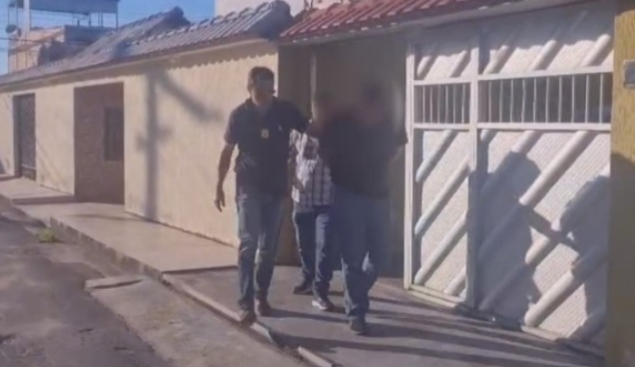 Blogueiro condenado a mais de 15 anos por estupro de vulnerável e roubo é preso em Manaus