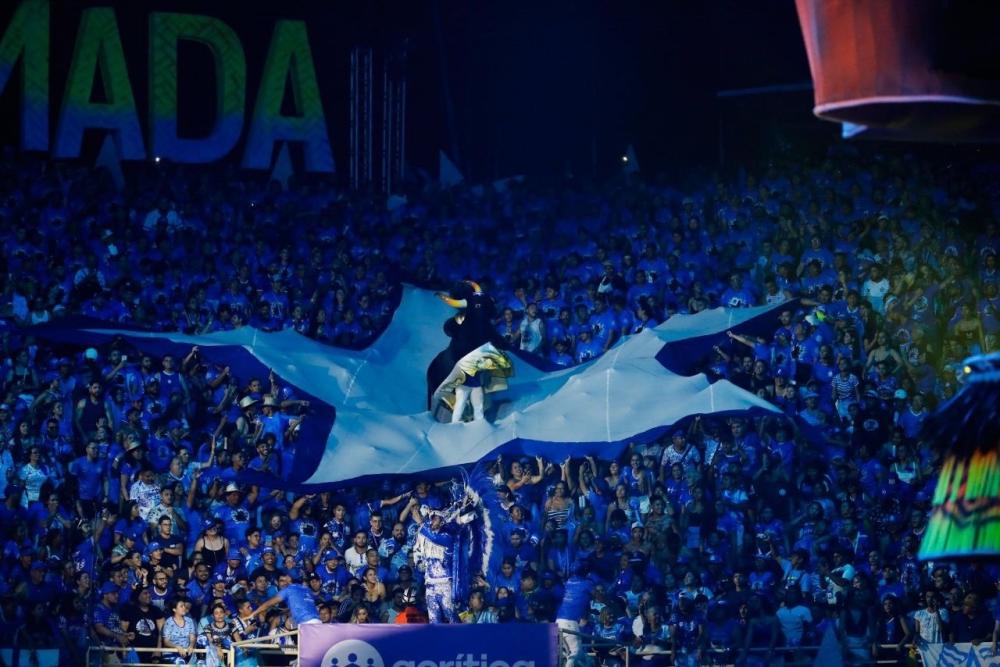 Boi Caprichoso encerra primeira noite destacando resistência indígena e saberes tradicionais