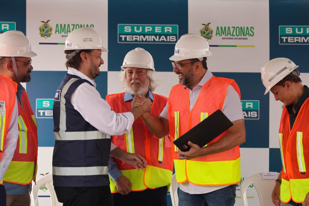 Wilson Lima firma parceria para 1ª usina a gás natural do Norte voltada a operações portuárias