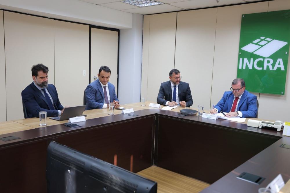 Em Brasília, Wilson Lima propõe acordo com Incra para regularizar terras em Apuí