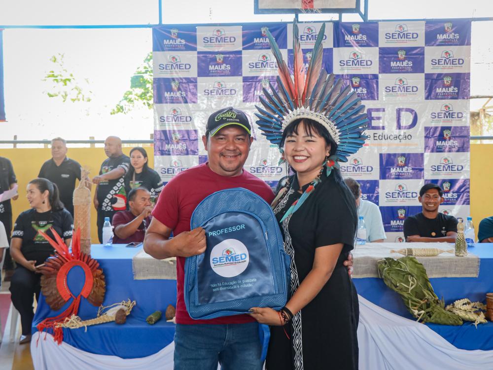 Pela 1ª vez, professores indígenas de Maués recebem capacitação em gramática da língua Sateré-Mawé