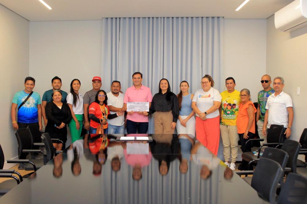 Prefeitura de Parintins repassa mais de R$ 100 mil para o 20° Festival Folclórico do Mocambo