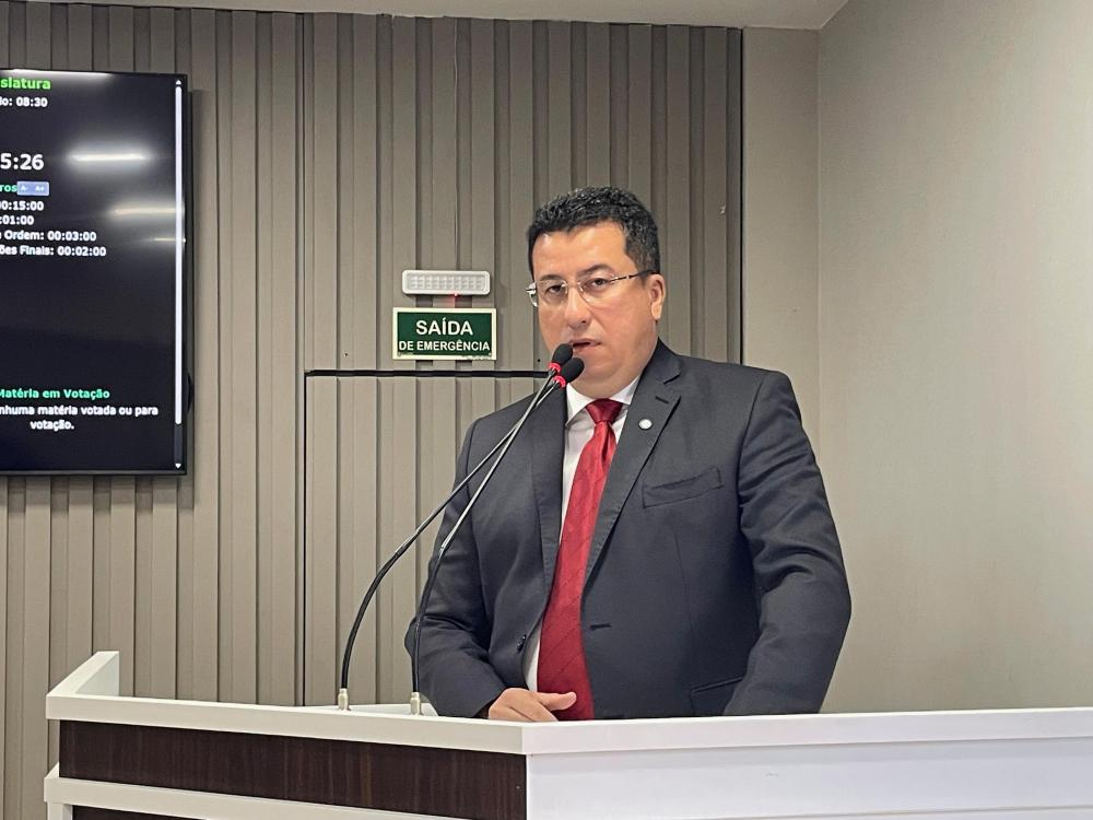 Fábio Cardoso propõe reativação do Restaurante Popular no retorno dos trabalhos na Câmara de Parintins