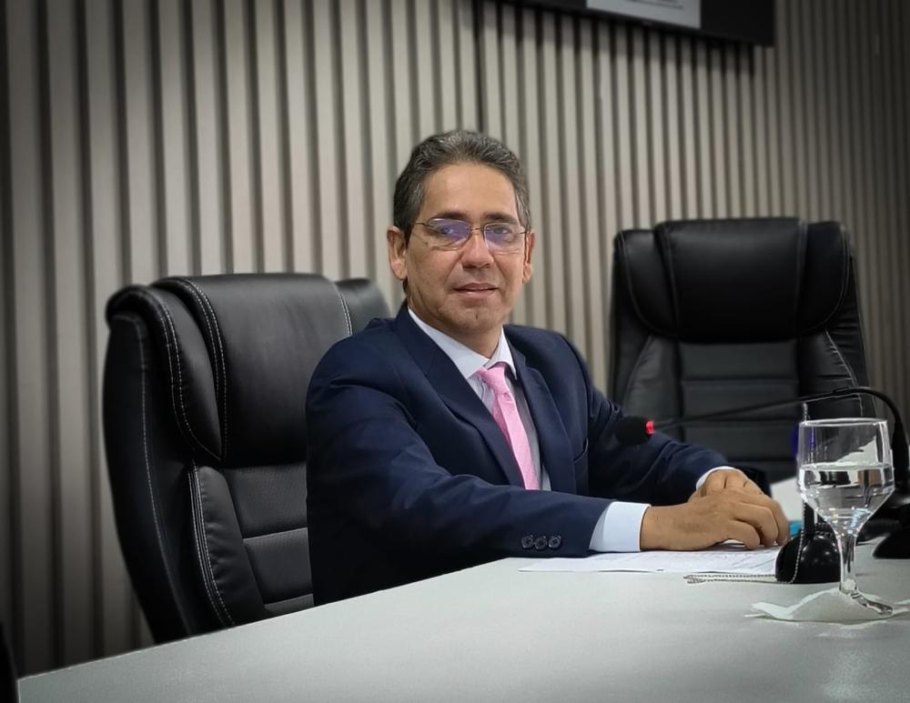 Vereador Julvan Medeiros solicita melhorias para comunidades rurais de Parintins