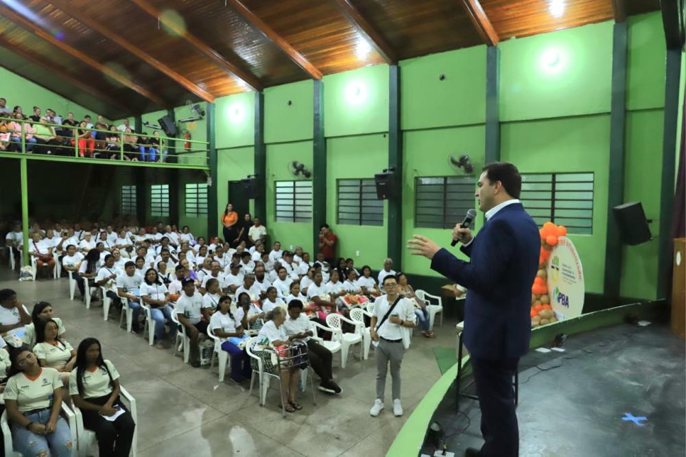 Aula inaugural marca início das atividades do Programa Brasil Alfabetizado, em Parintins