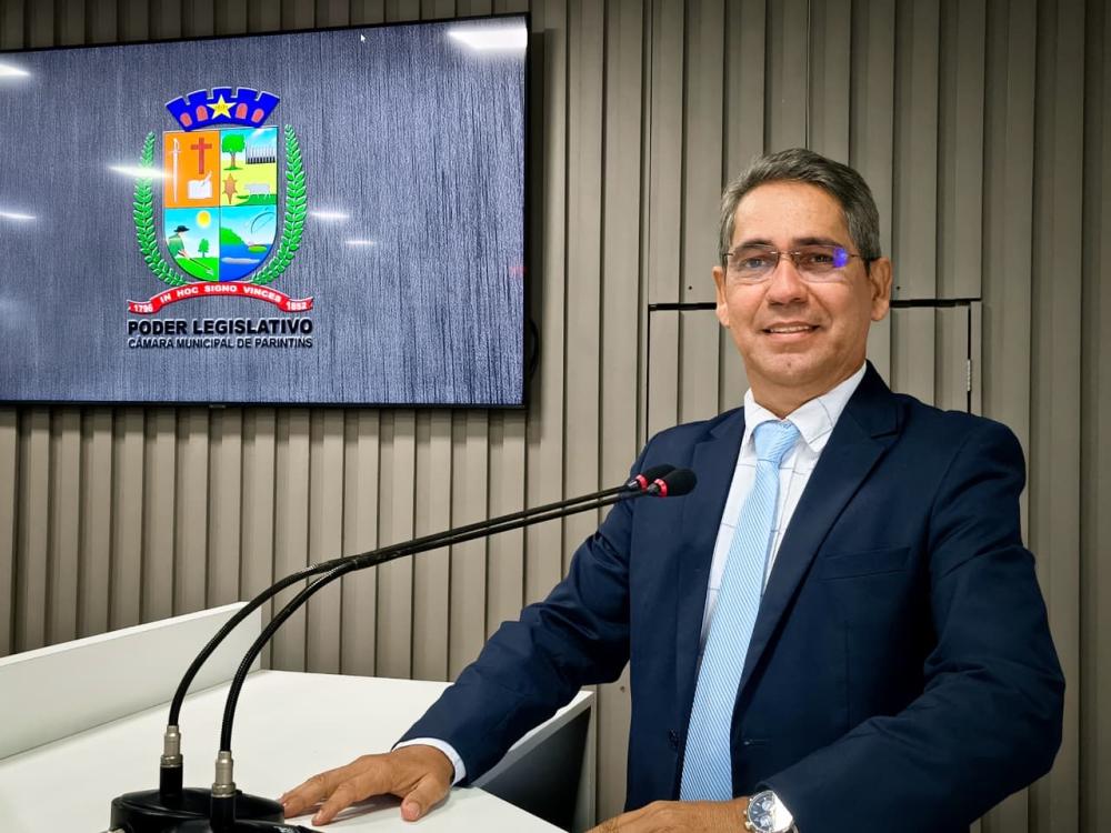 Vereador Julvan Medeiros propõe melhorias para saúde e trânsito de Parintins