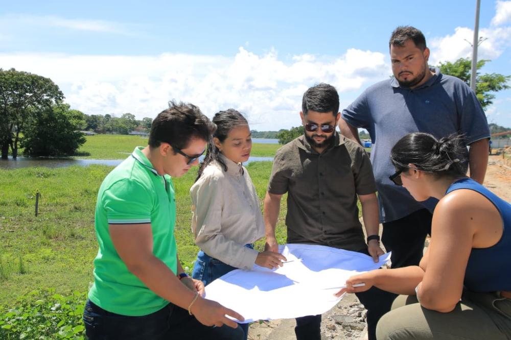 Obras do novo Espaço Esportivo com campo, quadras e pista de caminhada avançam na Orla da União
