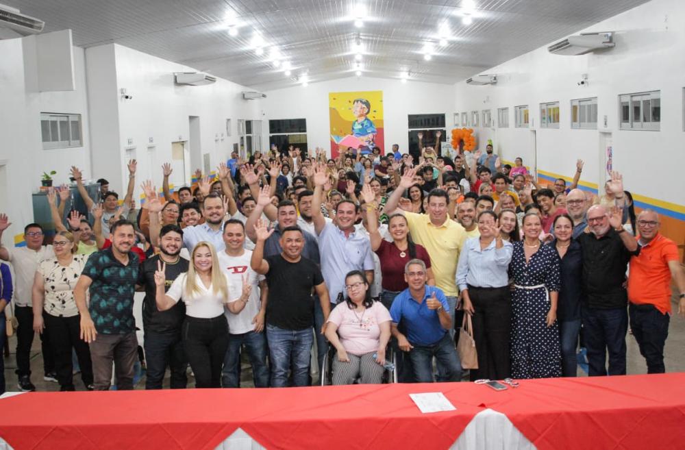 Prefeito Mateus Assayag lança Curso Pré-vestibular para jovens de baixa renda