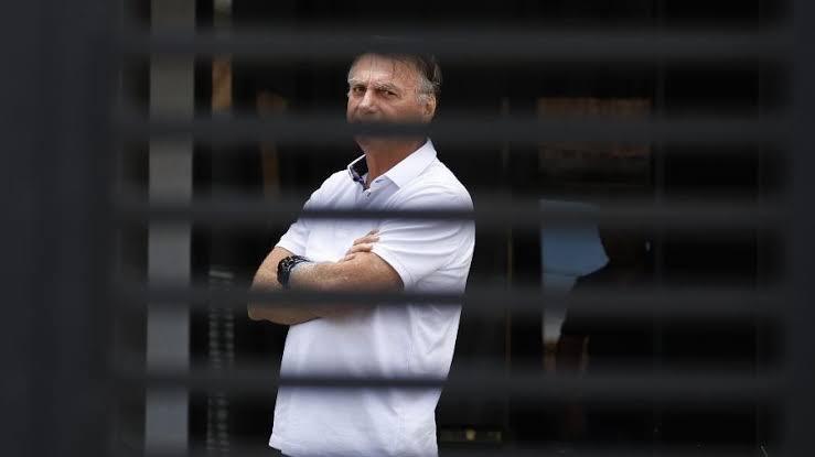 Bolsonaro é condenado pelo STF a 27 anos e 3 meses de prisão por plano golpista