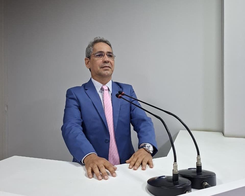 Vereador Julvan Medeiros destaca revitalização do porto e avanço da telessaúde em Parintins