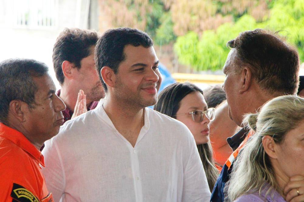 Saullo Vianna destina R$ 5 milhões para ampliar cirurgias oftalmológicas e exames em Manaus