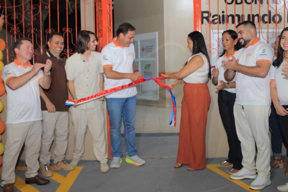 Prefeito Mateus Assayag reinaugura CEO e entrega novo Odontomóvel em Parintins