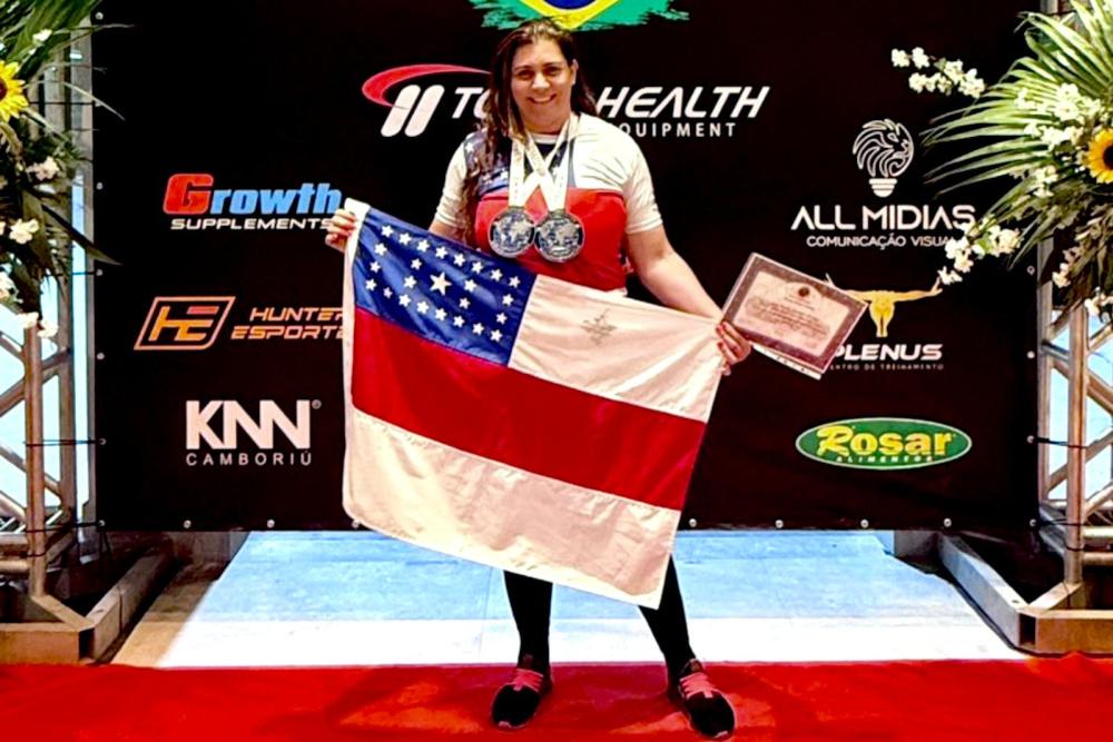 Atleta amazonense conquista título e recorde no Mundial de Powerlifting em Santa Catarina