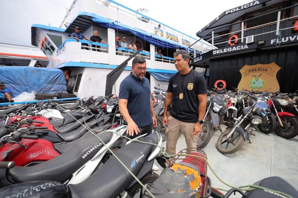 Wilson Lima acompanha operação da Polícia Civil que recupera 132 motocicletas roubadas no Amazonas
