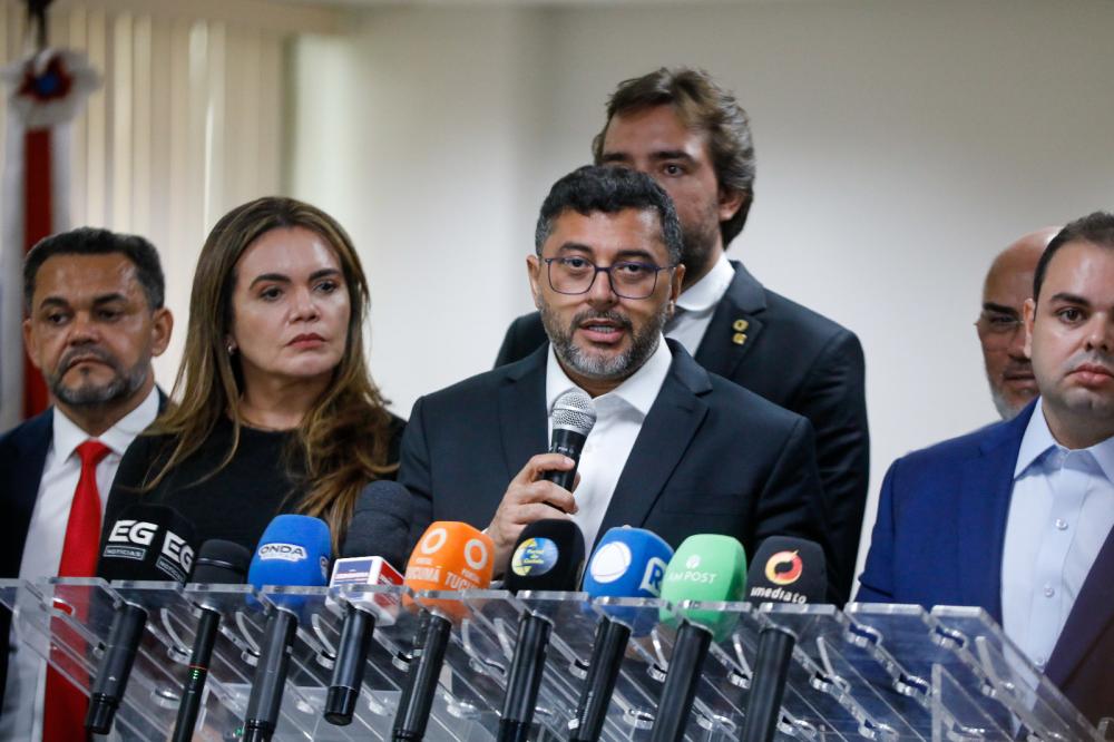 Wilson Lima anuncia reajustes e novas leis de carreira para mais de 60 mil servidores públicos