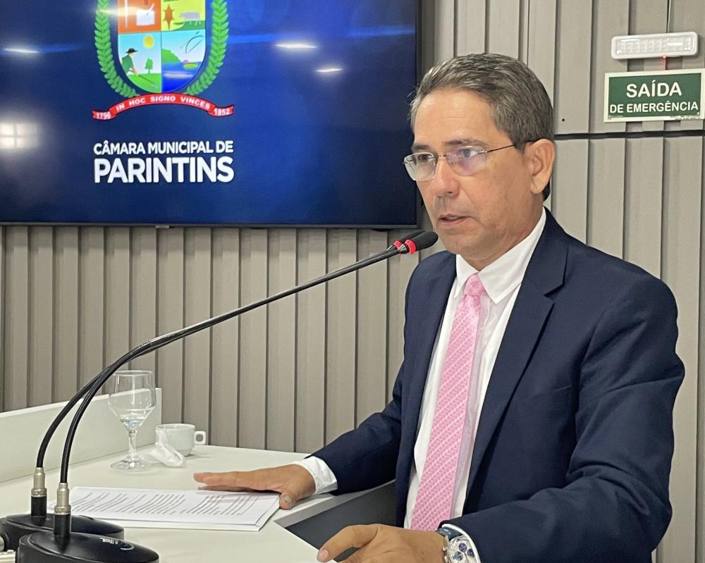 Vereador Julvan Medeiros cobra contratação urgente de novo urologista para reduzir filas em Parintins