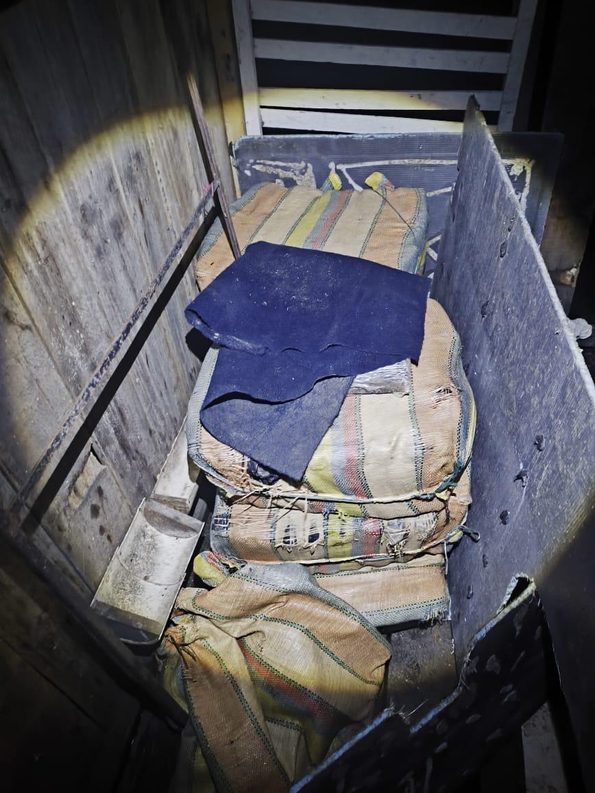 Homem é preso transportando mais de 200 quilos de entorpecente em flutuante no Rio Negro