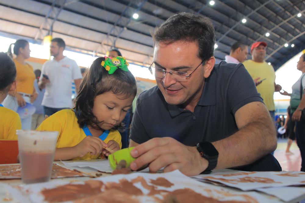 Com quase 80% de aprovação, Mateus Assayag lidera avaliação de prefeitos de primeiro mandato no AM