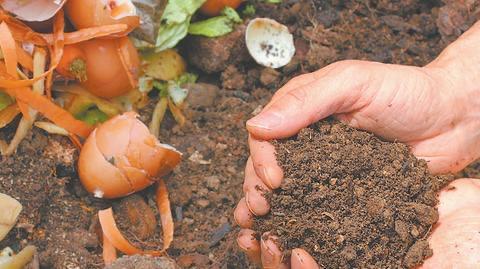 Márcia Baranda solicita implantação do Programa Municipal de Compostagem Doméstica em Parintins