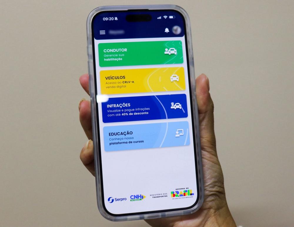 Detran-AM retoma emissão da CNH após atualização do sistema federal