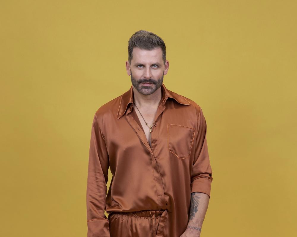 Após passar mal durante prova, Henri Castelli deixa o BBB 26 por orientação médica