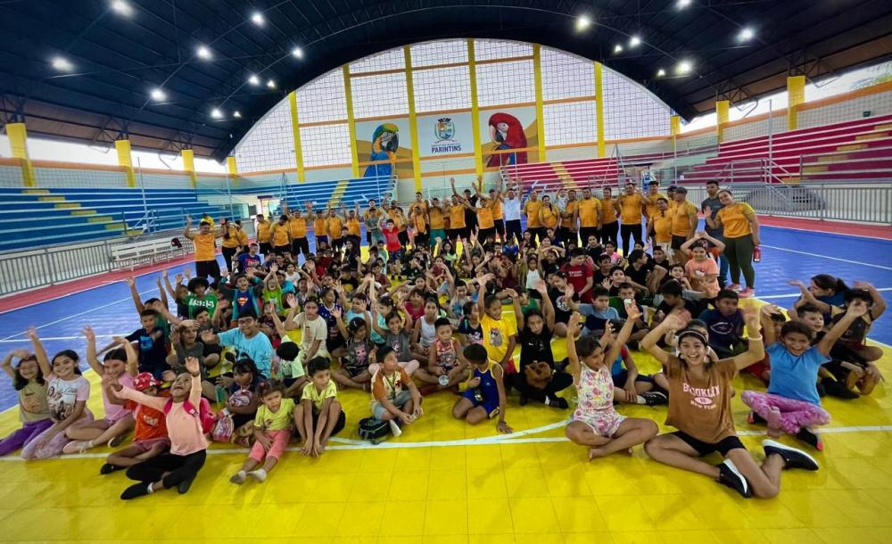 Colônia de Férias começa em Parintins com esporte, lazer e integração para crianças