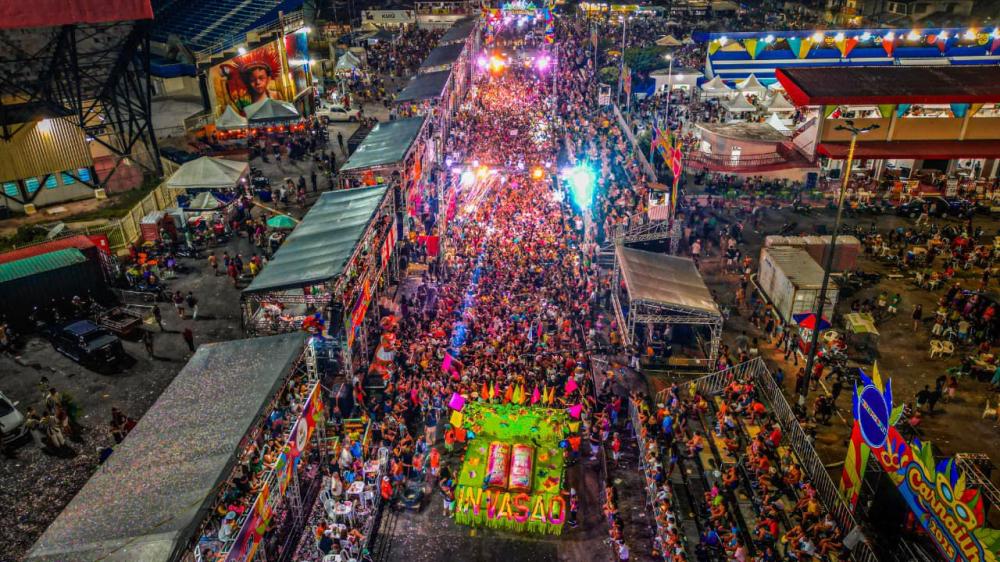 Prefeitura de Parintins antecipa repasse integral aos blocos e impulsiona o Carnailha 2026