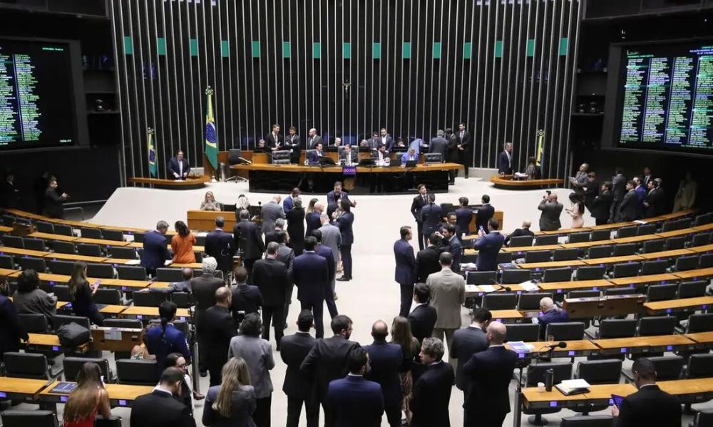 Câmara aprova PL antifacção com penas de até 40 anos para crime organizado