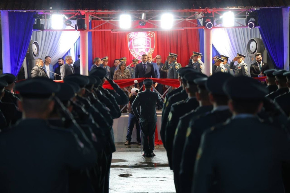 Wilson Lima forma 104 novos oficiais da PM e reforça comando da segurança no AM