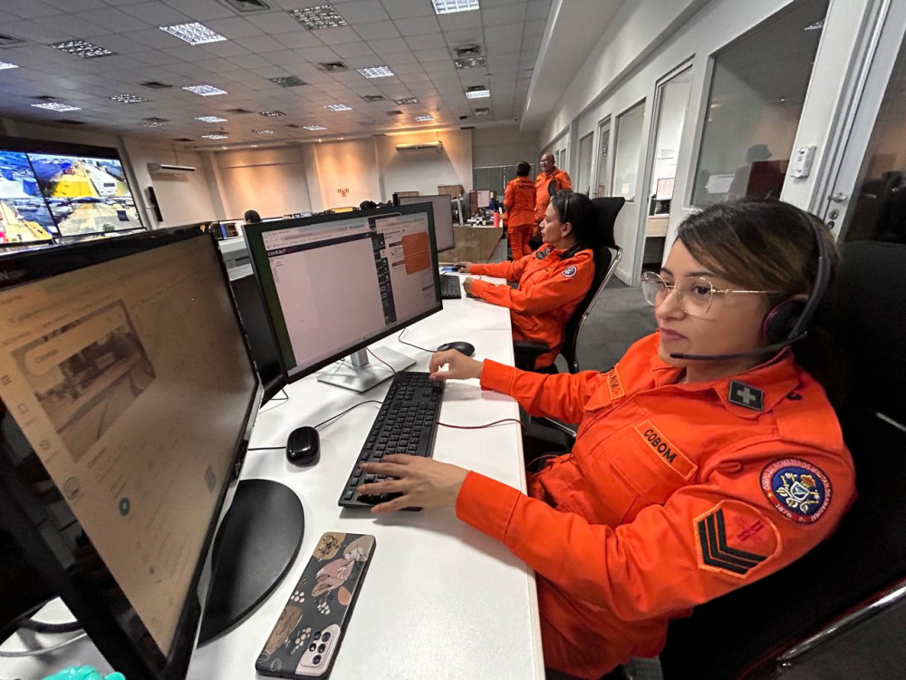 Mais de 56 mil trotes ao 193 em 2025 prejudicam atendimentos dos Bombeiros em Manaus