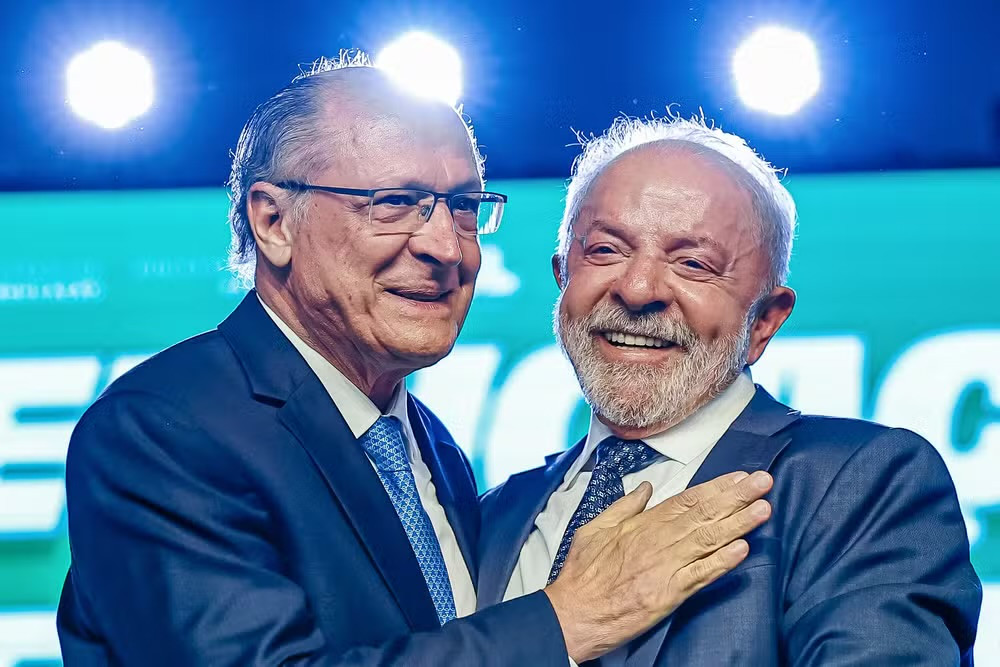 Lula confirma Alckmin como vice na chapa à reeleição em 2026