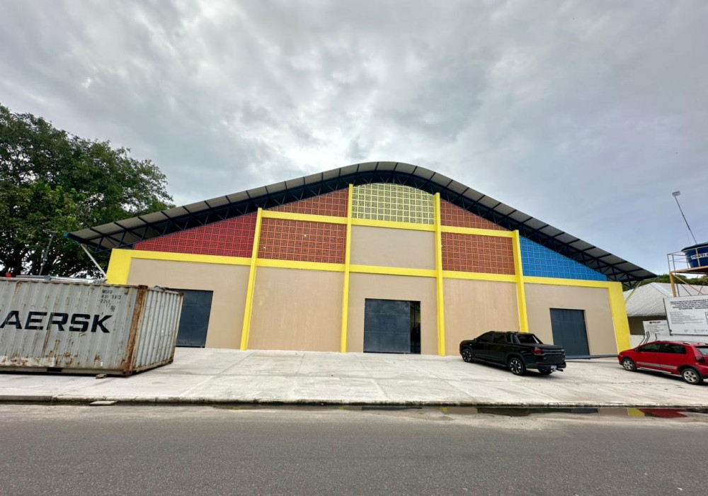 Ginásio da Escola João Bosco chega a 90% e entra na reta final em Parintins