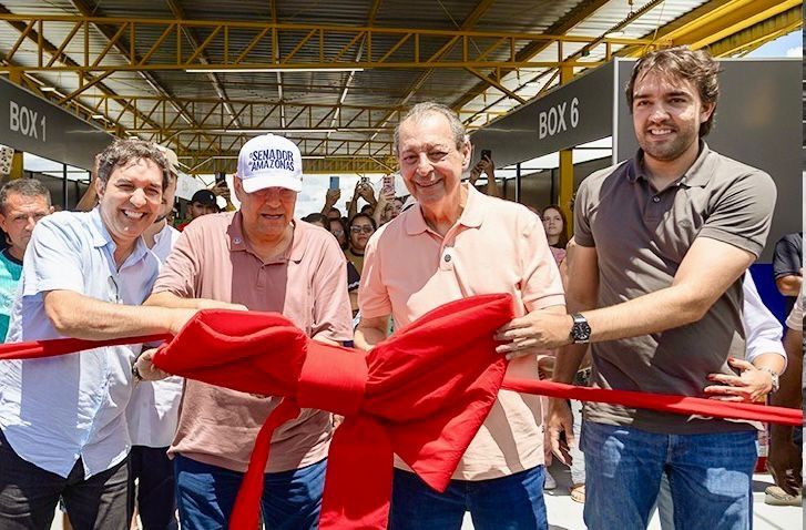Omar Aziz e Eduardo Braga inauguram terminais pesqueiros e reforçam agenda em Itacoatiara